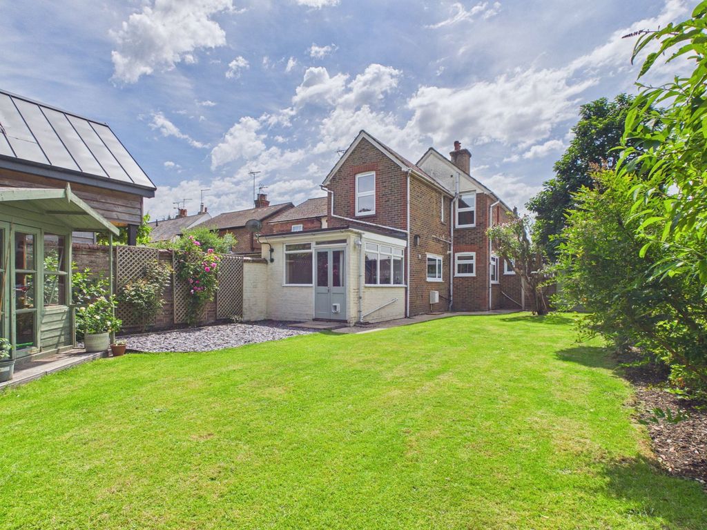 Property photo 2 of 24
