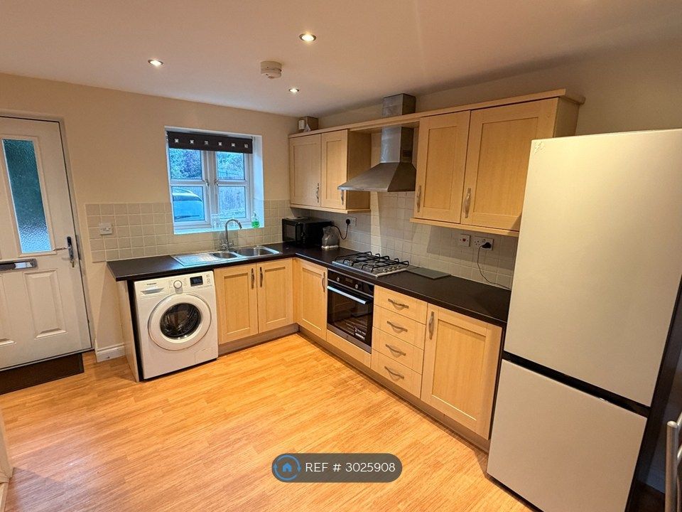 Property photo 3 of 22