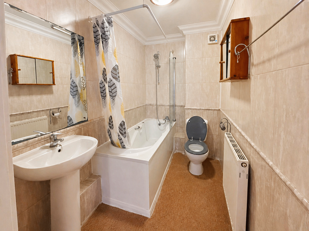 Property photo 3 of 5