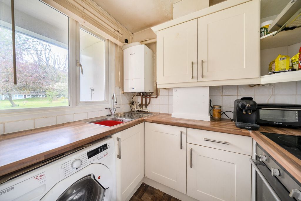 Property photo 3 of 9 1441434-7-69E62cd...