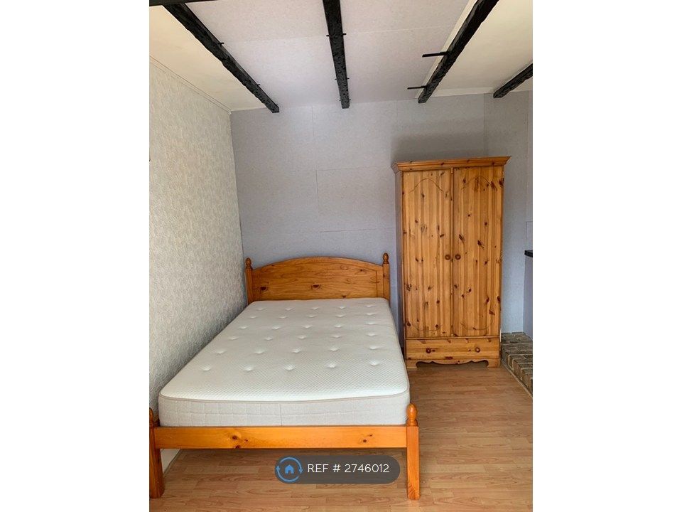 Property photo 3 of 11 Double Room (Room 2)