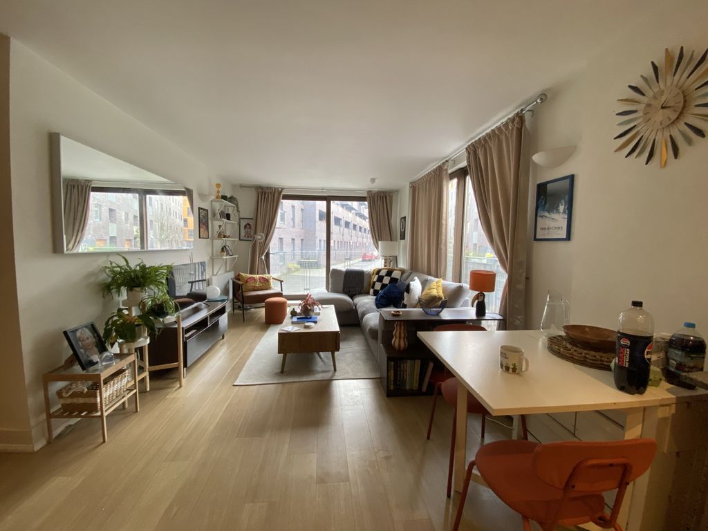 Property photo 1 of 11 Image00002