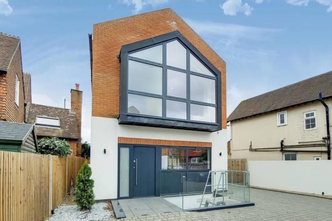 Property photo 1 of 10 2286150
