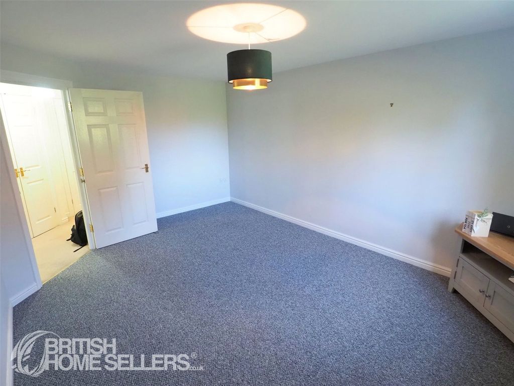 Property photo 3 of 12 Picture No. 06