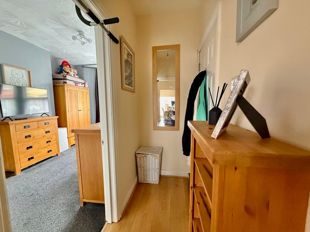 Property photo 2 of 12 Photo 2