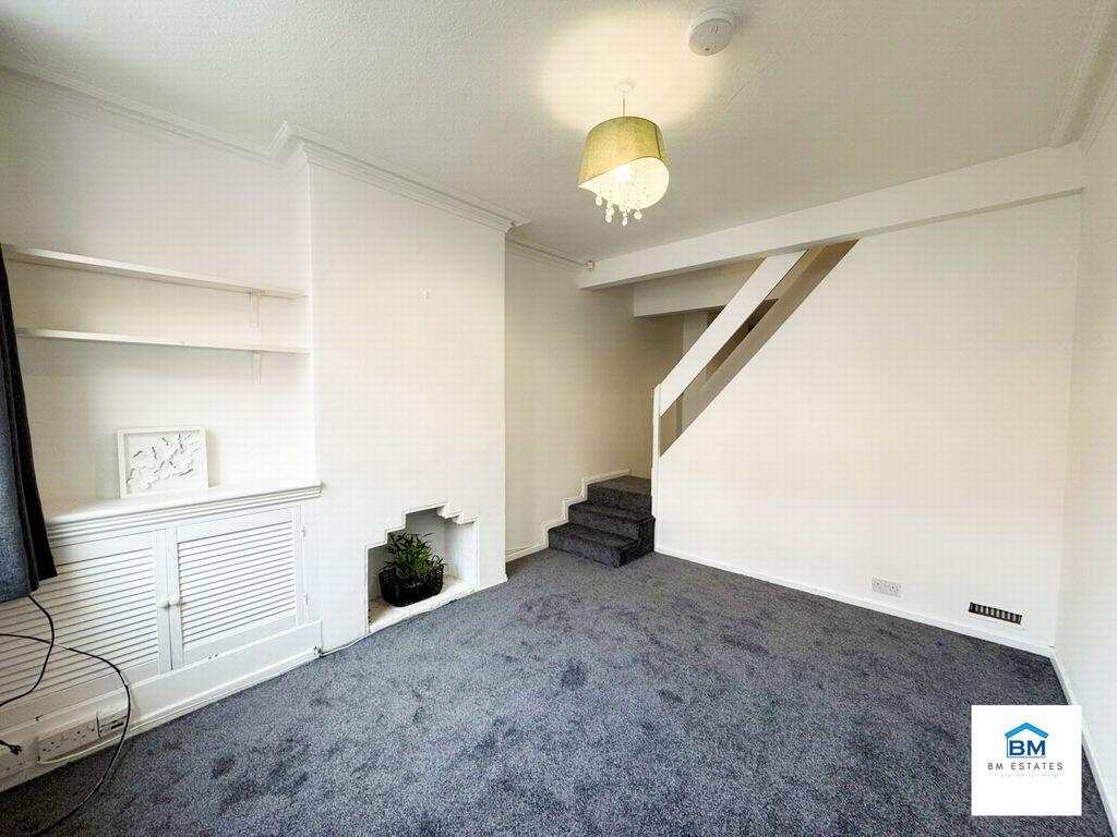 Property photo 1 of 8 Lounge