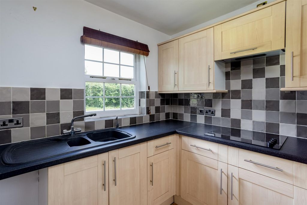 Property photo 3 of 17 142_Acaster_Lane2.Jpg