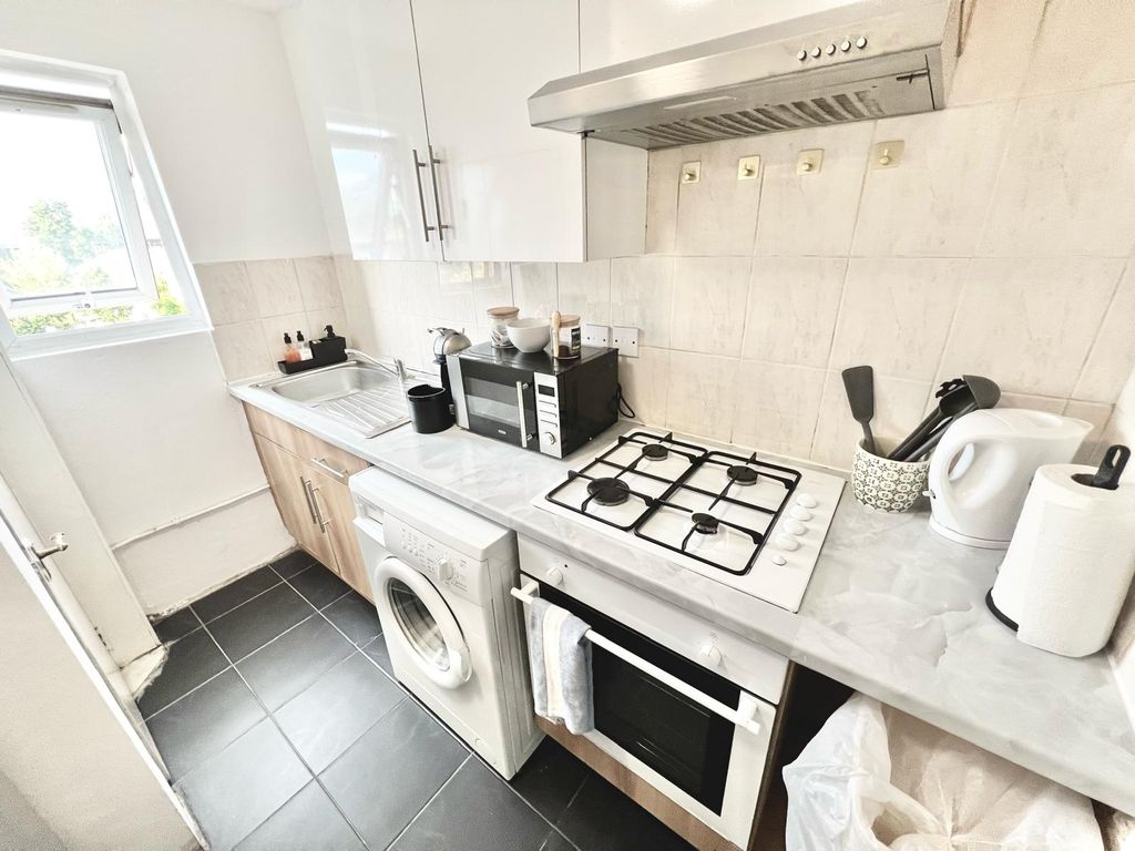 Property photo 3 of 4 Gallery