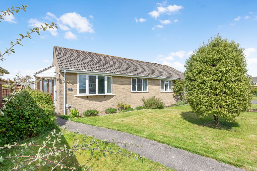 Property photo 1 of 16