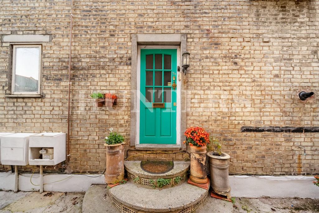 Property photo 1 of 16 Dsc05498.Jpg