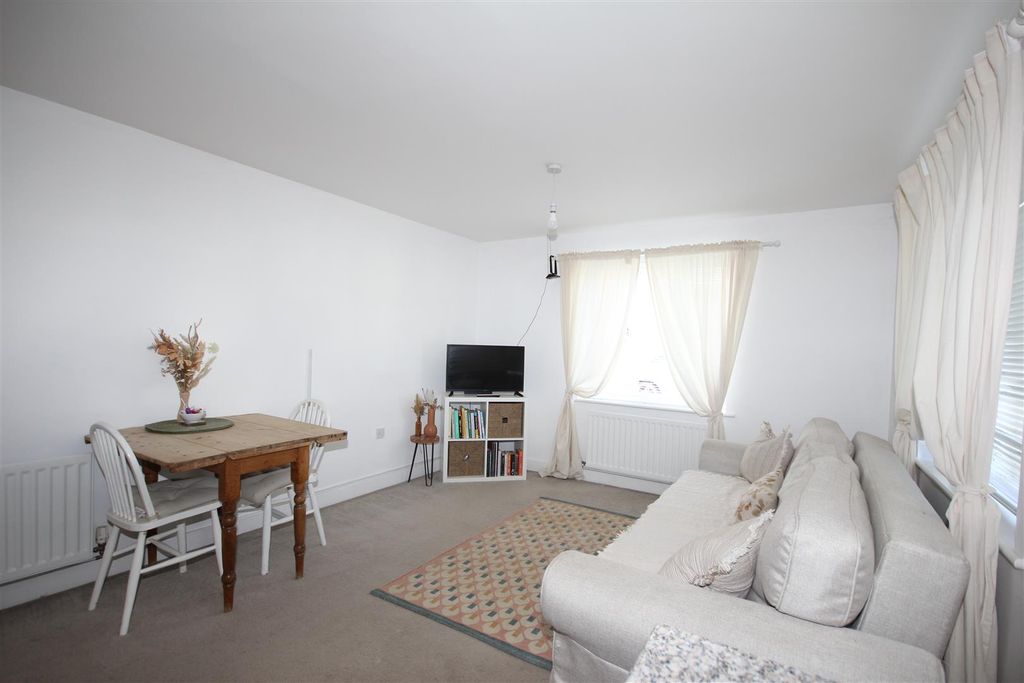 Property photo 3 of 11 Img_3487.Jpg