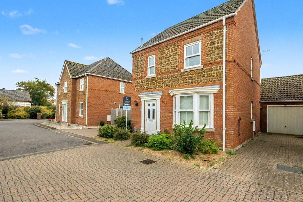 Property photo 1 of 19 4581223