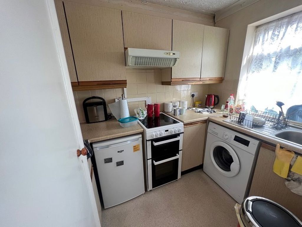Property photo 3 of 5