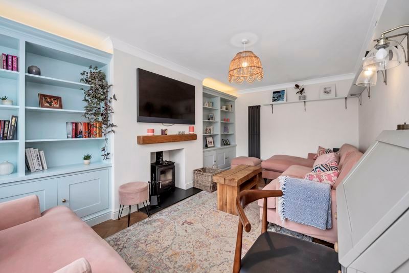 Property photo 2 of 18 Sitting Room