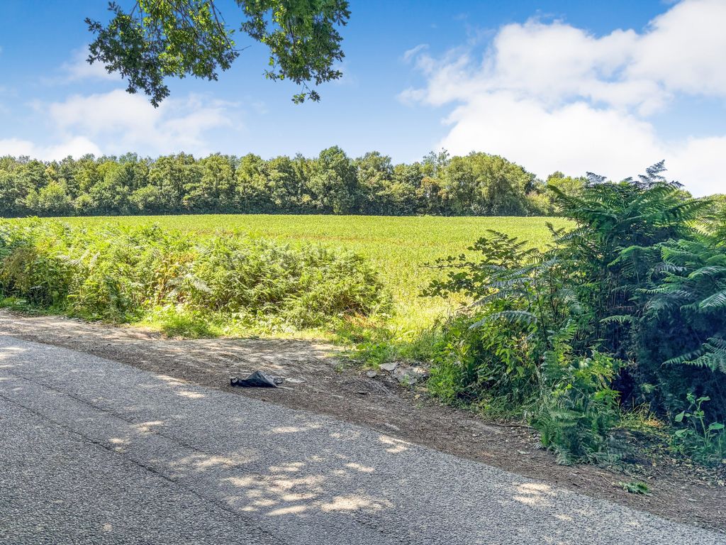 Property photo 3 of 4 Photo 3