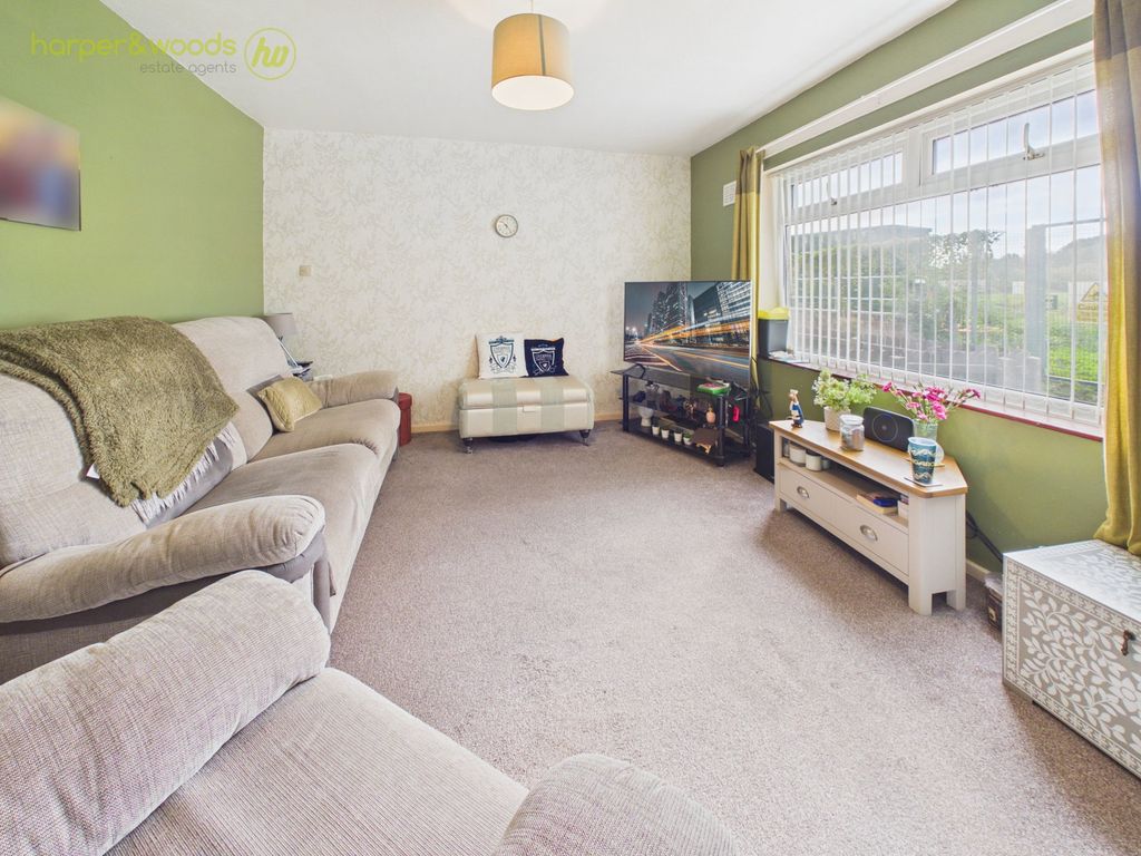 Property photo 2 of 35