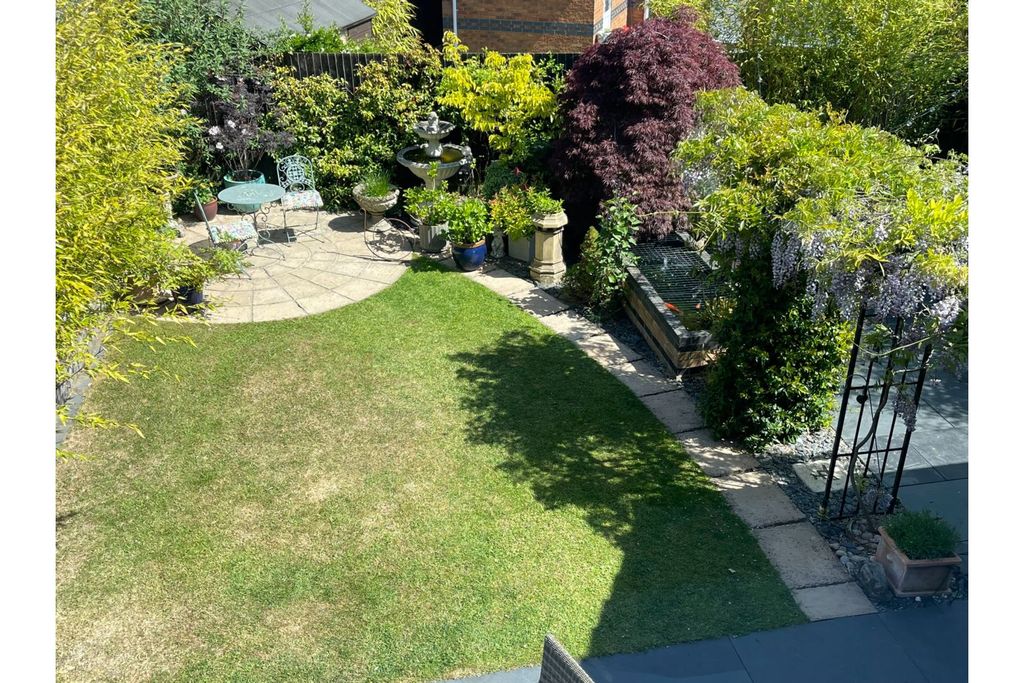 Property photo 3 of 25