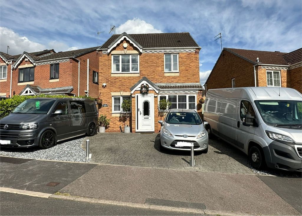 Property photo 1 of 28