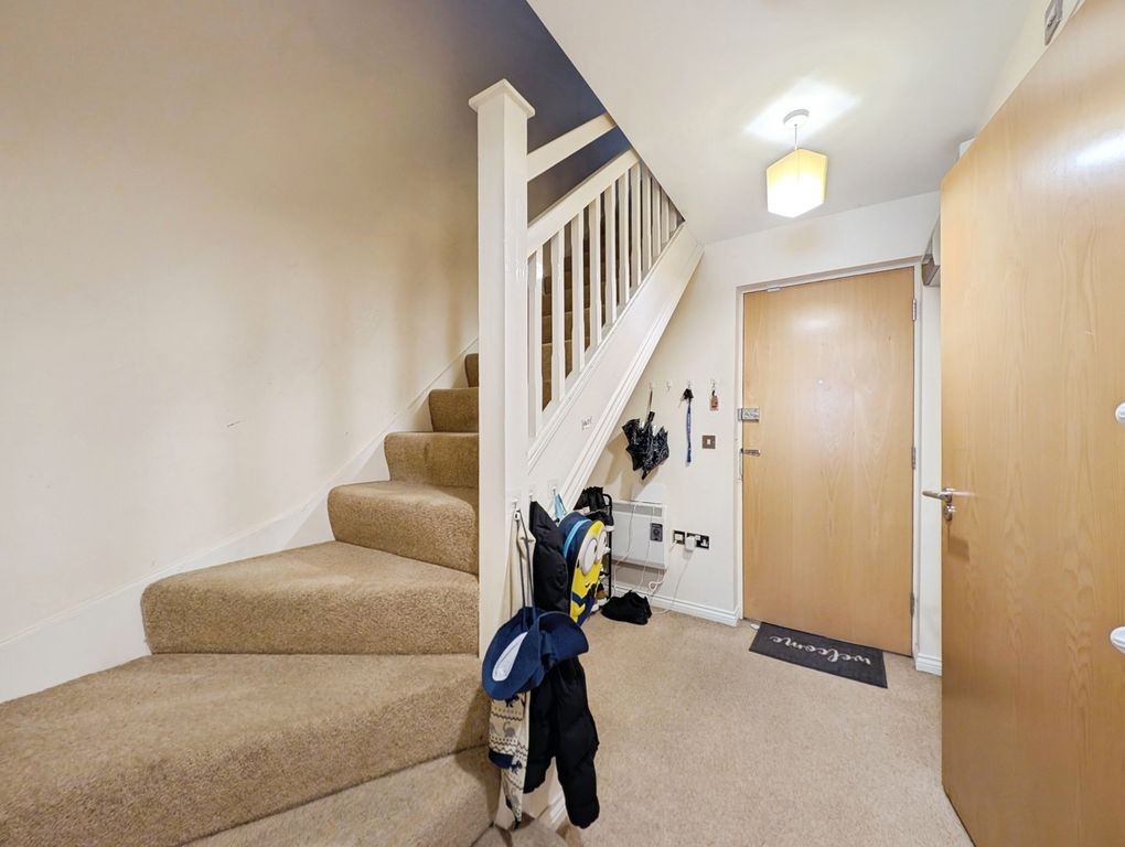 Property photo 2 of 11 Pbox-Img.Jpg
