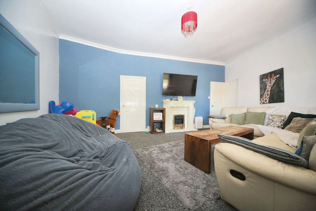 Property photo 2 of 24