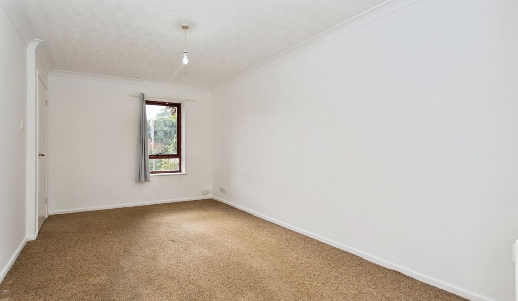 Property photo 2 of 20 Photo