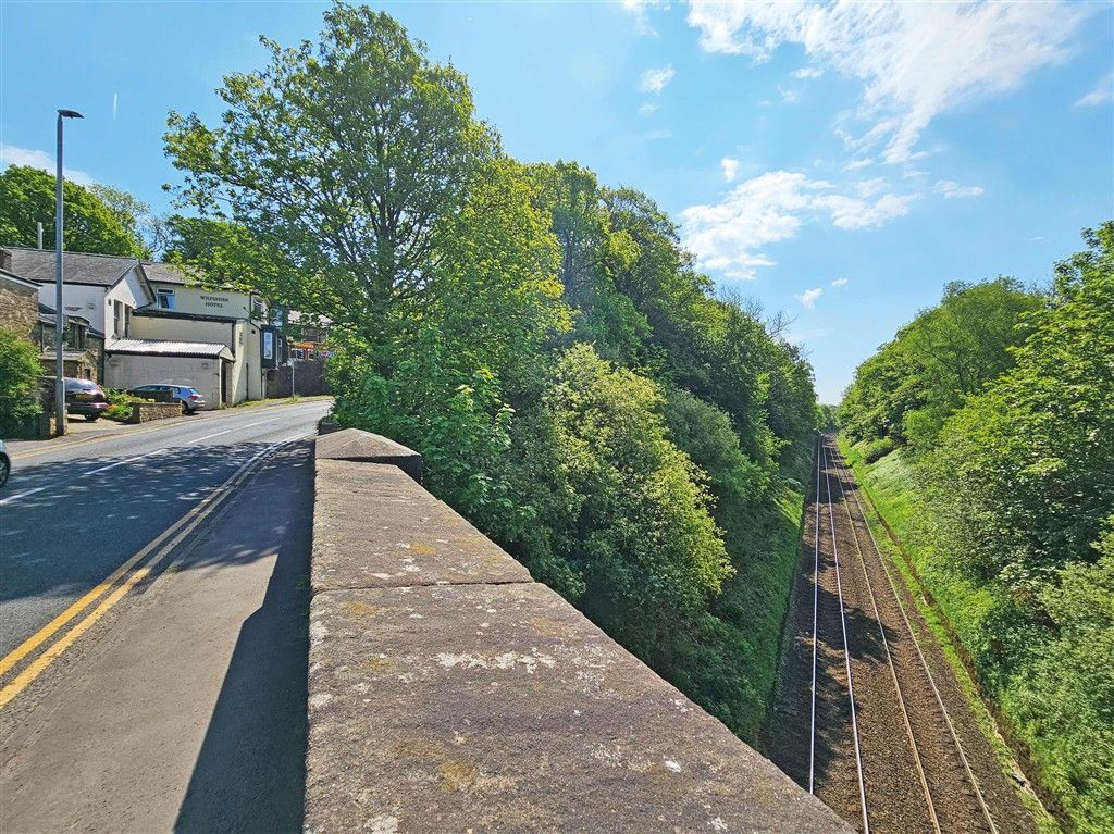 Property photo 1 of 4