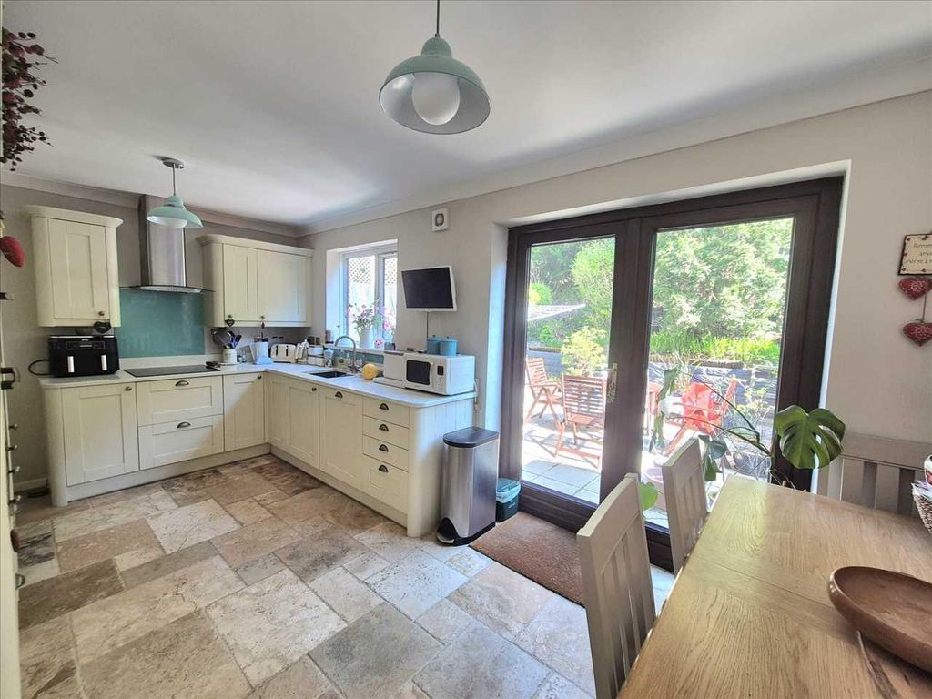 Additional image 11 of 3 bed detached house for saleDerwen Aur, Porth CF39