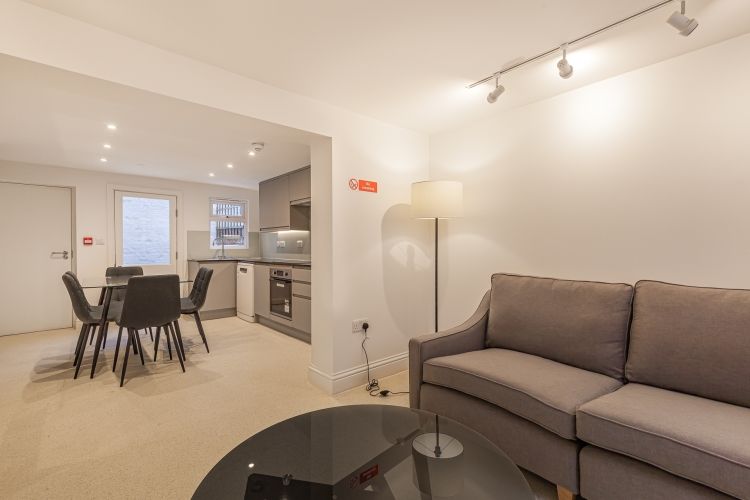 Property photo 3 of 11 310348