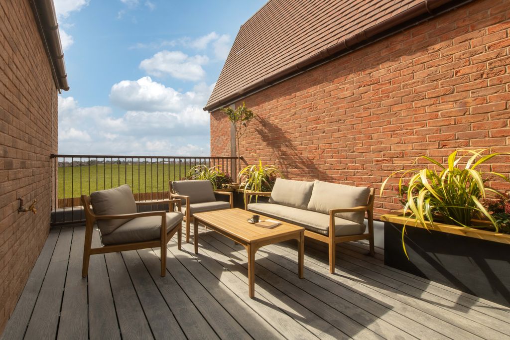 Property photo 1 of 10 Franklingardens_Newman_Terrace