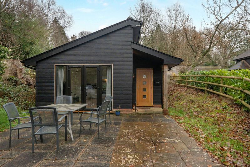 Property photo 1 of 15 Photo 6