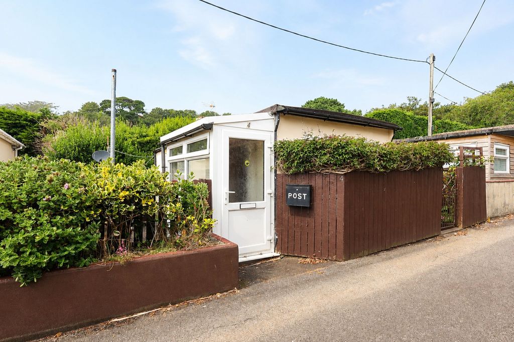Property photo 1 of 15 External
