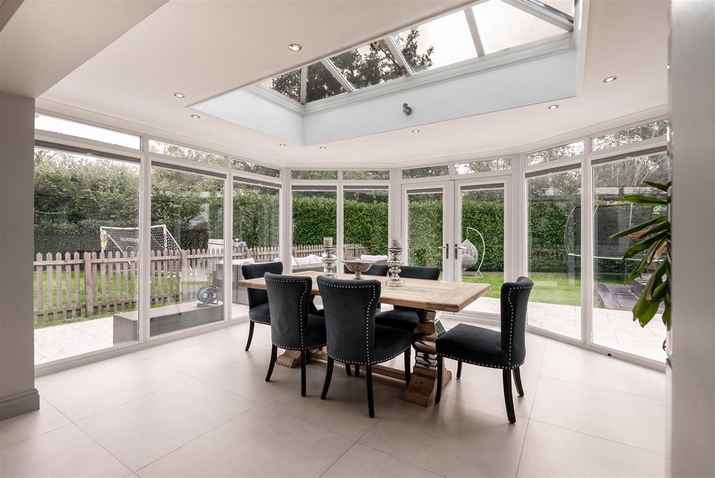 Property photo 3 of 56 The Laurels-34.Jpg