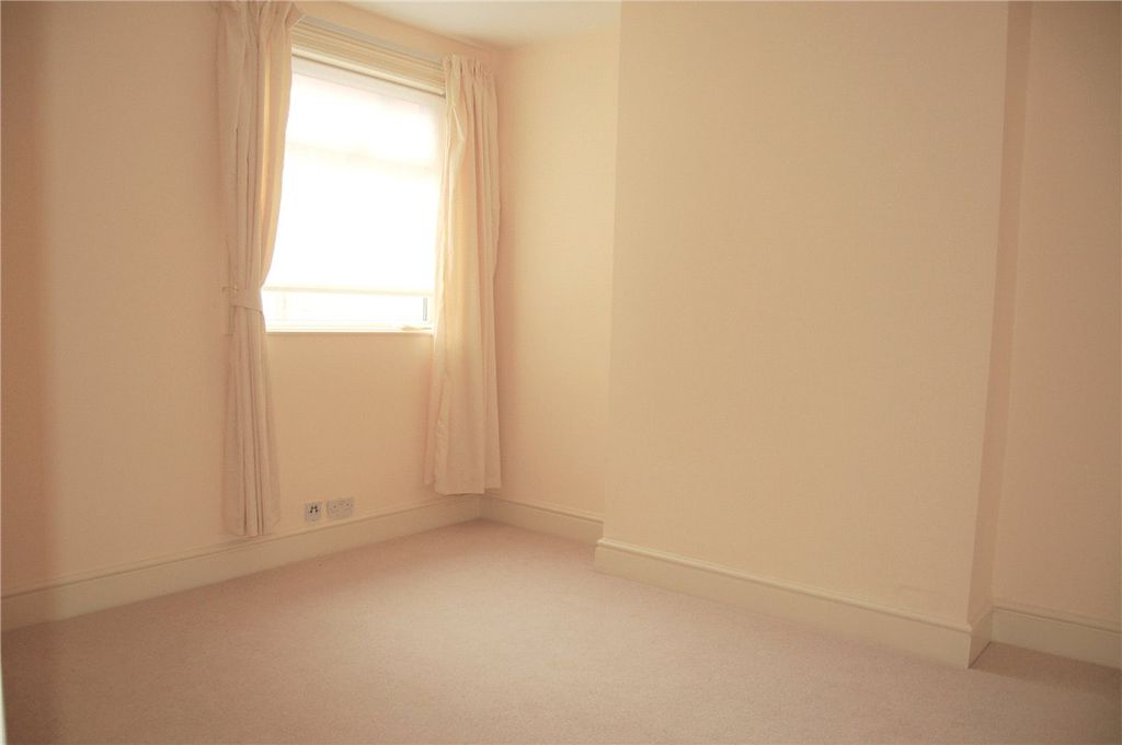 Property photo 3 of 4 Picture No. 03