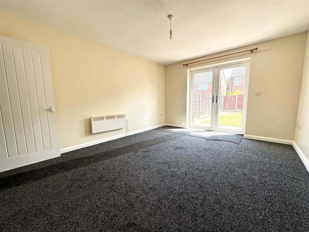 Property photo 3 of 21 Lr.Jpg