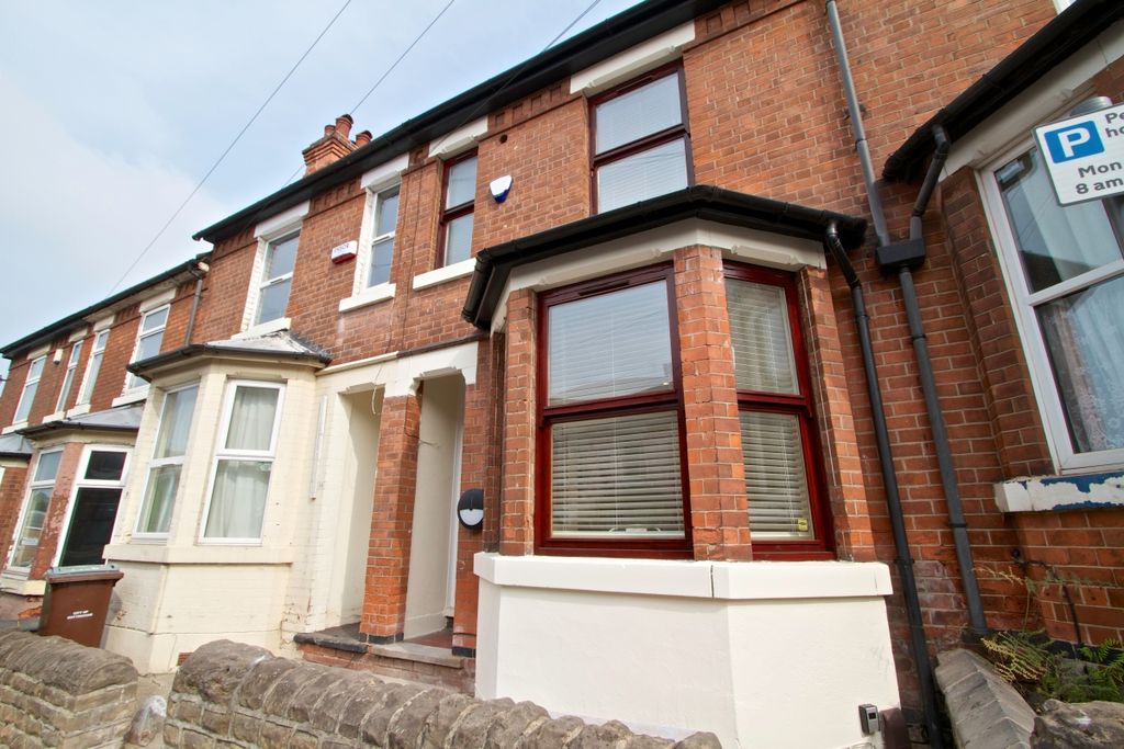 Property photo 2 of 12 Photo 1