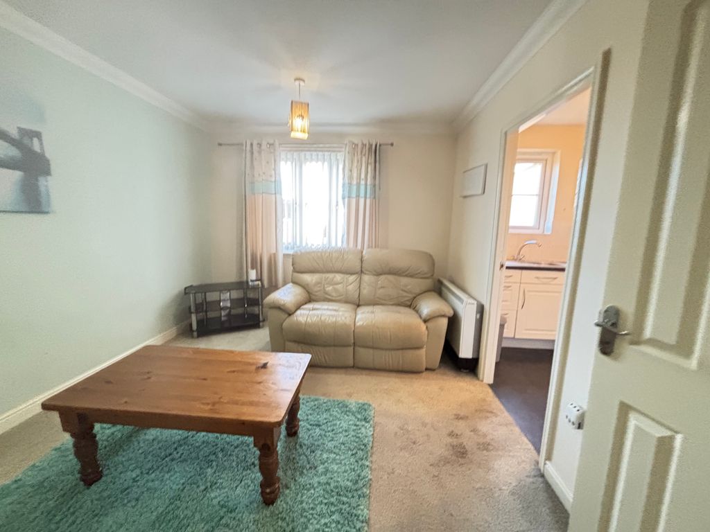 Property photo 2 of 12 Furnished
