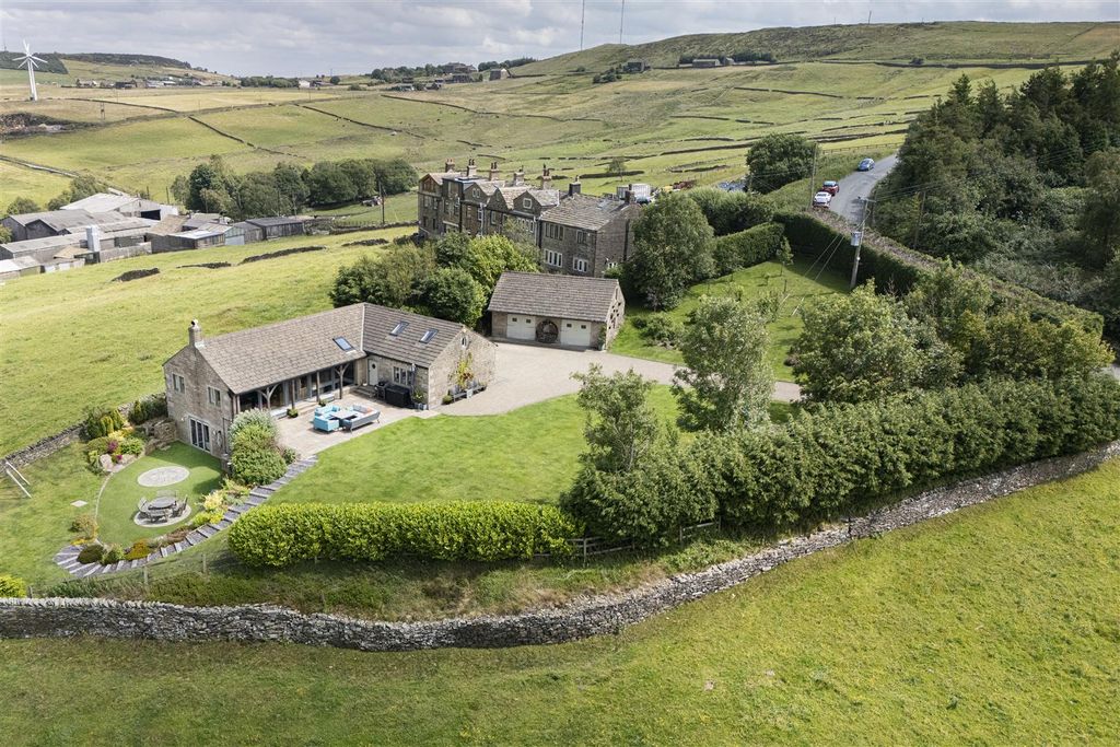 Property photo 1 of 74