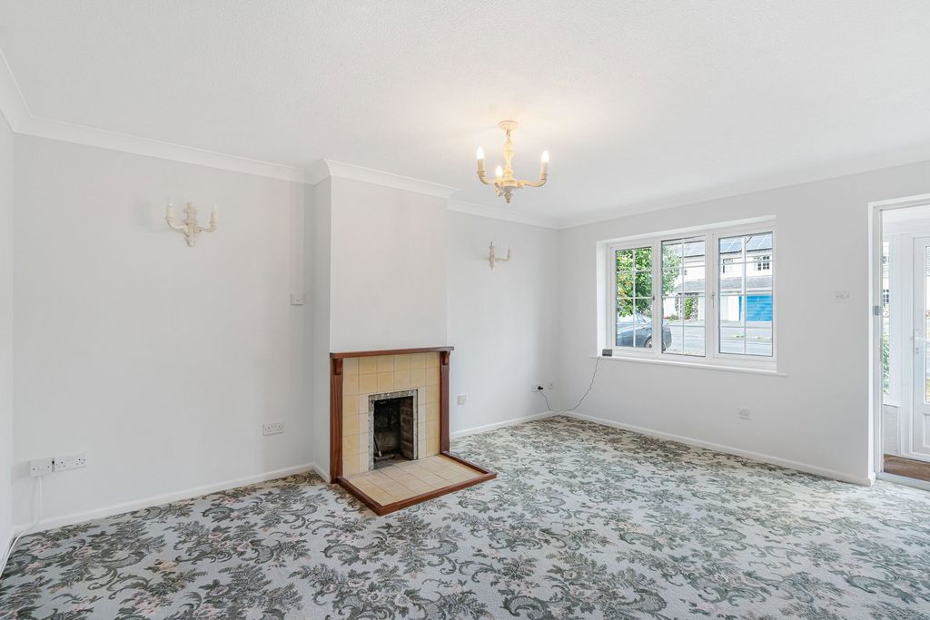Property photo 3 of 14