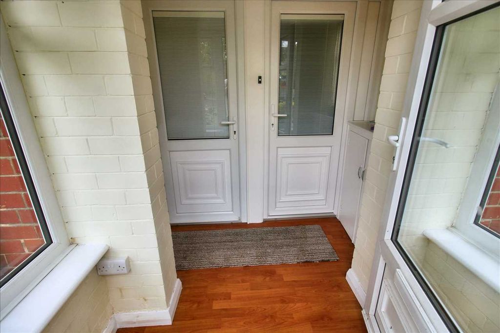 Property photo 2 of 22 Entrance Porch