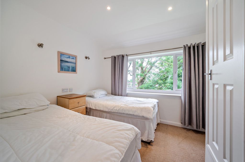 Property photo 3 of 15 1479849-2-6A2Fe4E...