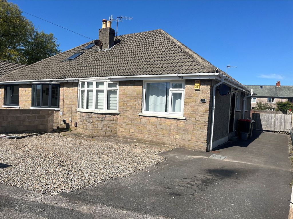 Property photo 1 of 11 External