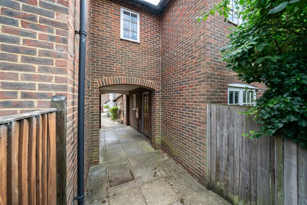 Property photo 2 of 15 3-Acrhway-Court-7629.Jpg