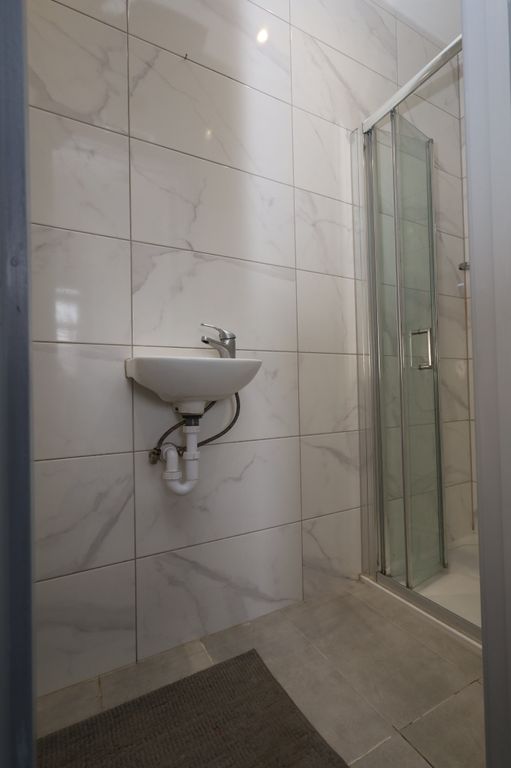 Property photo 3 of 3