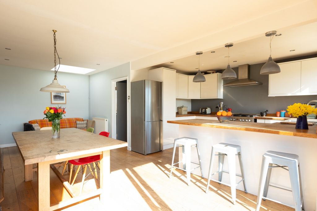 Property photo 2 of 28 5014507