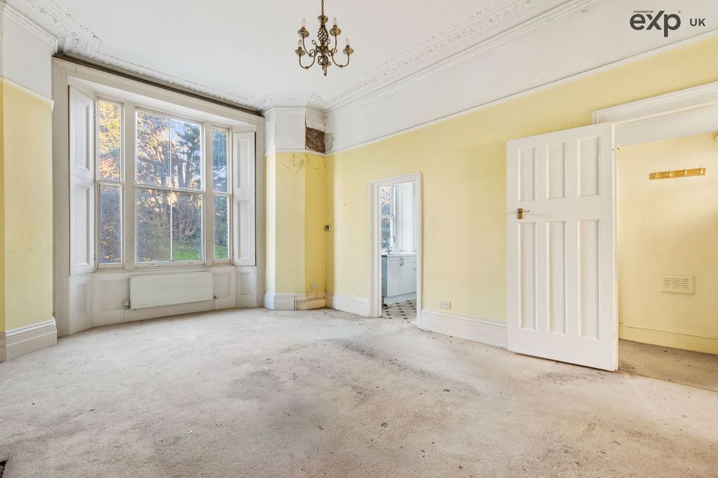 Property photo 3 of 7