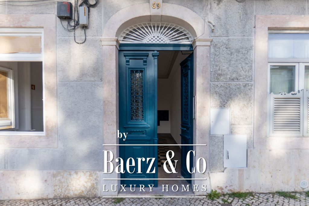 Property photo 2 of 31