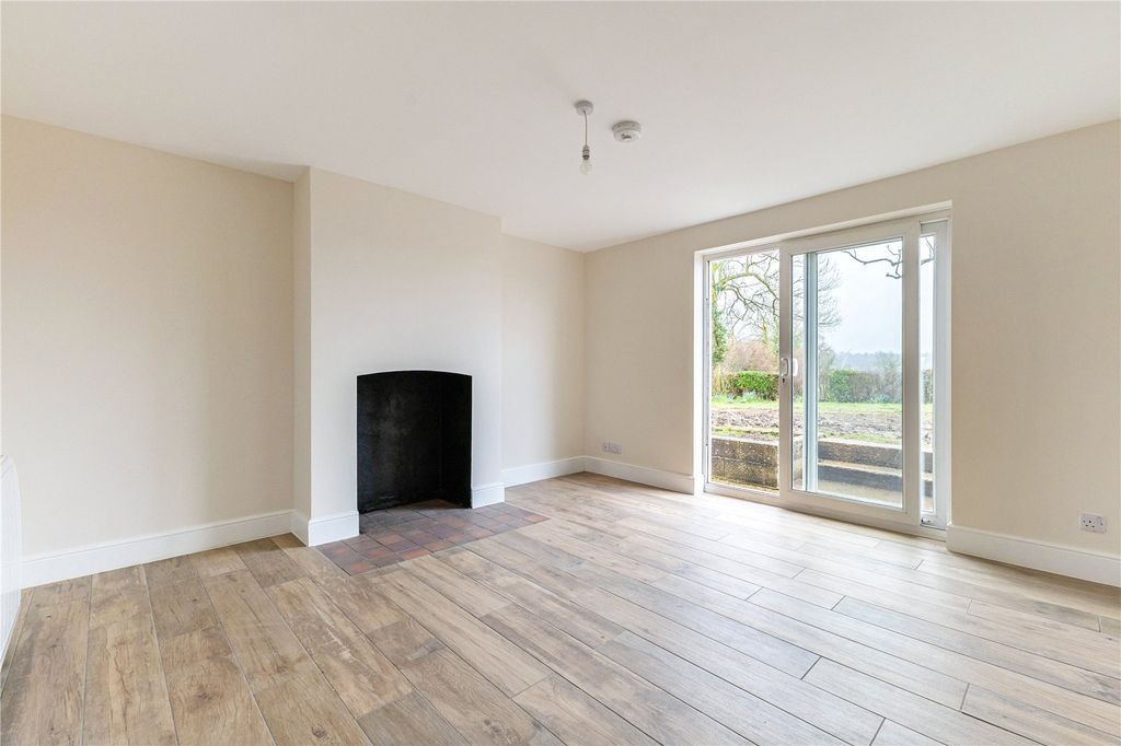 Property photo 2 of 13 Sitting Room