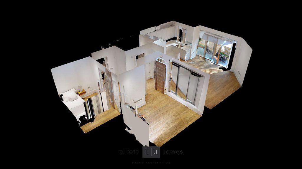 Property photo 2 of 23