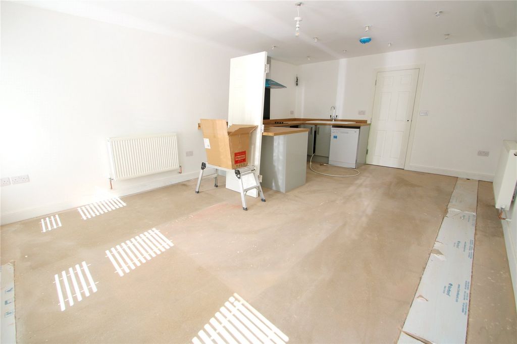 Property photo 2 of 10 Picture No. 01