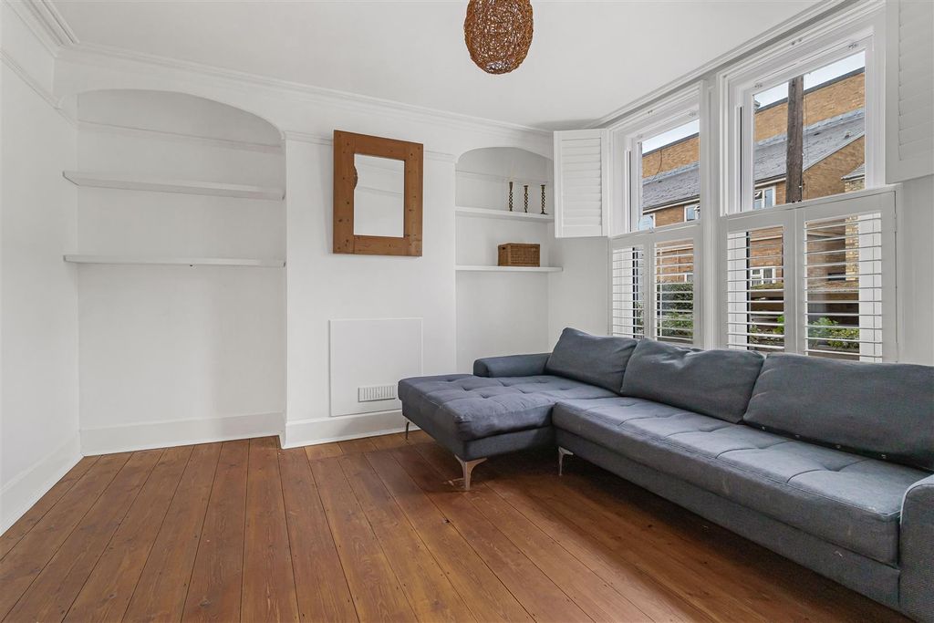 Property photo 3 of 20 12_67077.Jpg